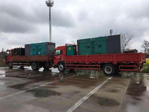 二道江涂抹密封胶后，需要等待多长时间才能安装水冷式机油散热器密封件？